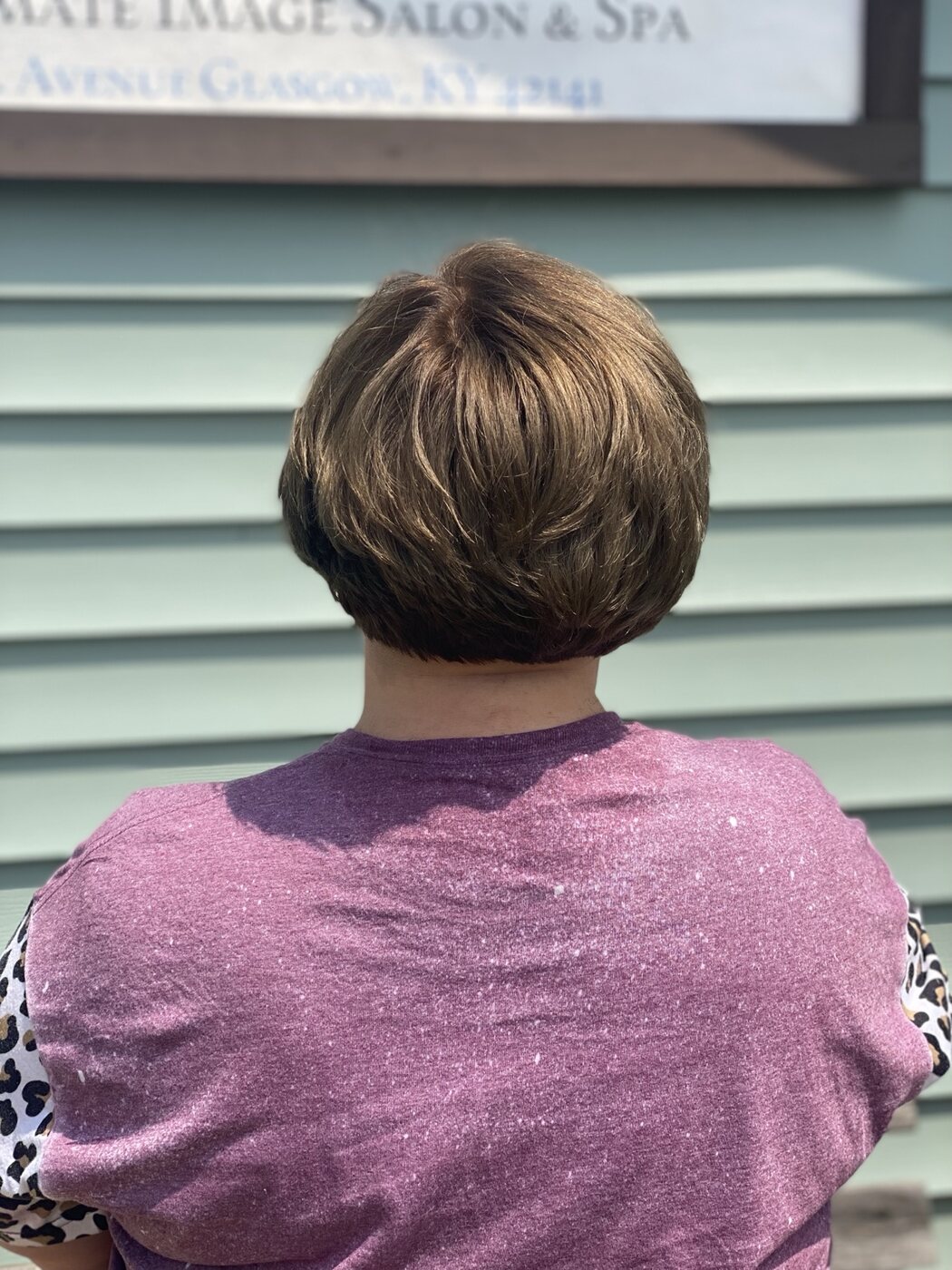 Short rounded brunette cut with dimensional layers